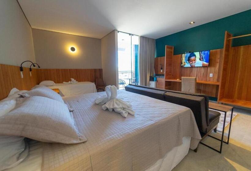 Quarto Triplo Estandar, Da Praça