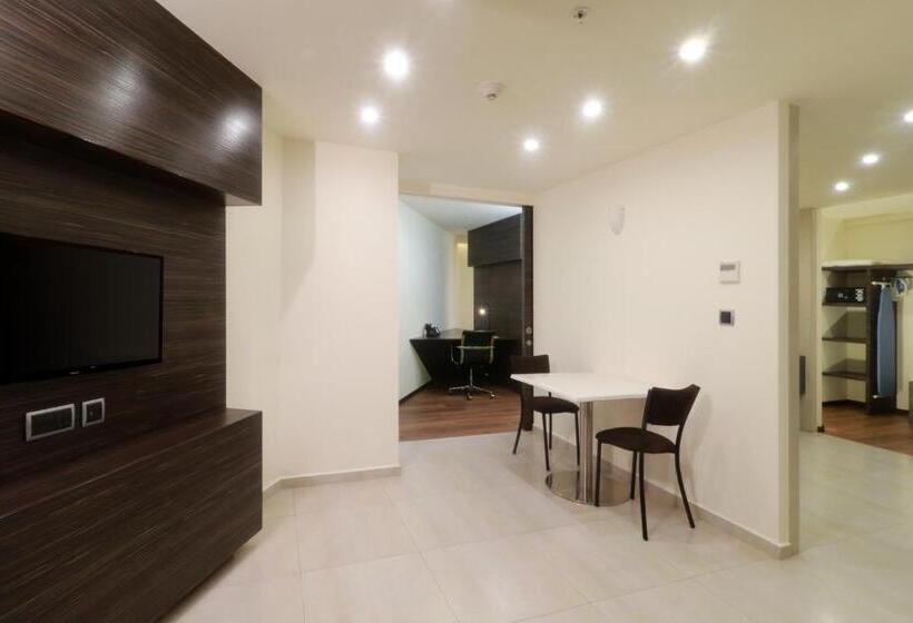 스위트 킹사이즈 침대, Holiday Inn Express Mexico Aeropuerto, An Ihg