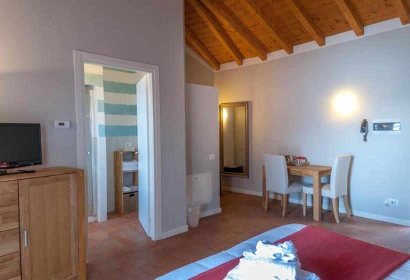 Номер Deluxe Вид на Озеро, Locanda Pozzetto