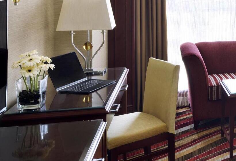 Номер Executive, Mövenpick Hotel City Star Jeddah