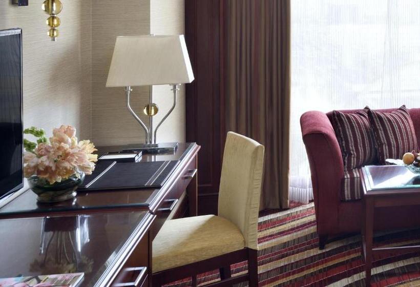 Номер Deluxe Кровать Кинг, Mövenpick Hotel City Star Jeddah