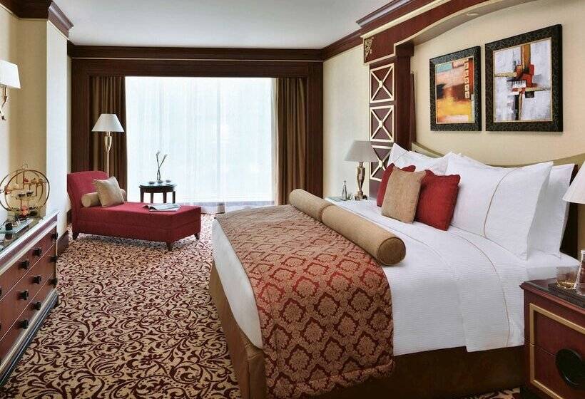 Люкс, Mövenpick Hotel City Star Jeddah
