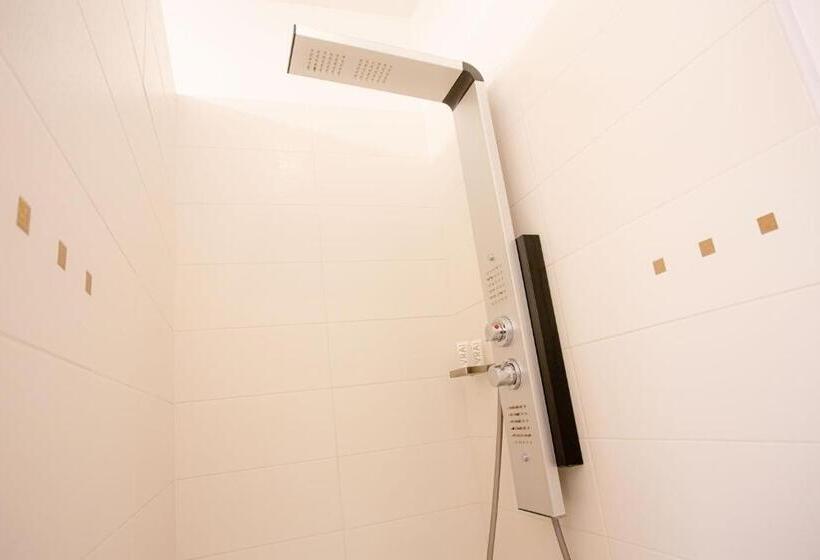 Quarto Prestige, Spa  Au Charme Rabelaisien