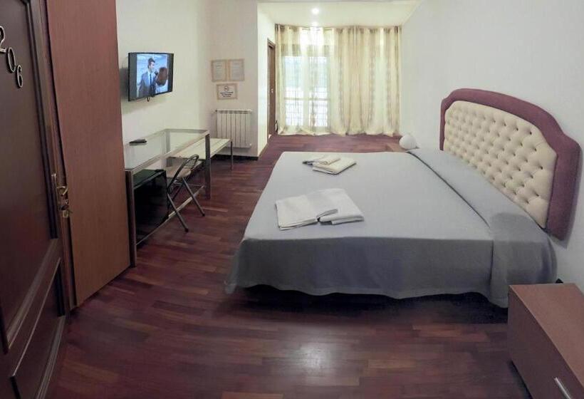 스탠다드 트리플 룸, La Fiera Guesthouse