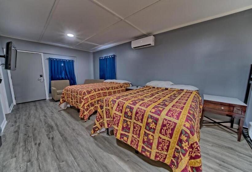 Семейное Студио, Aqua View Motel