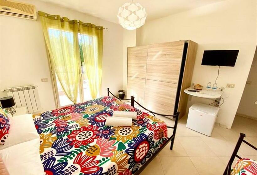Номер Стандарт Трехместный, New Naxos Village