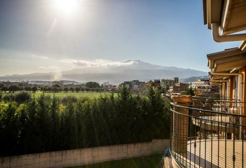 Номер Стандарт Трехместный, New Naxos Village