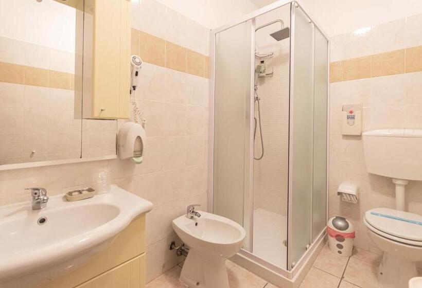 Quarto Quádruplo Estandar, Spiagge Iblee