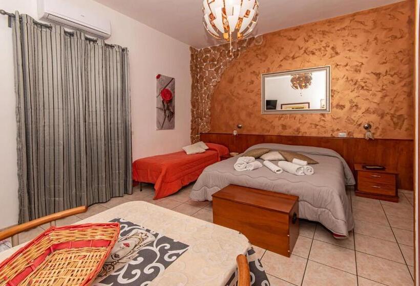 Quarto Estandar, Spiagge Iblee