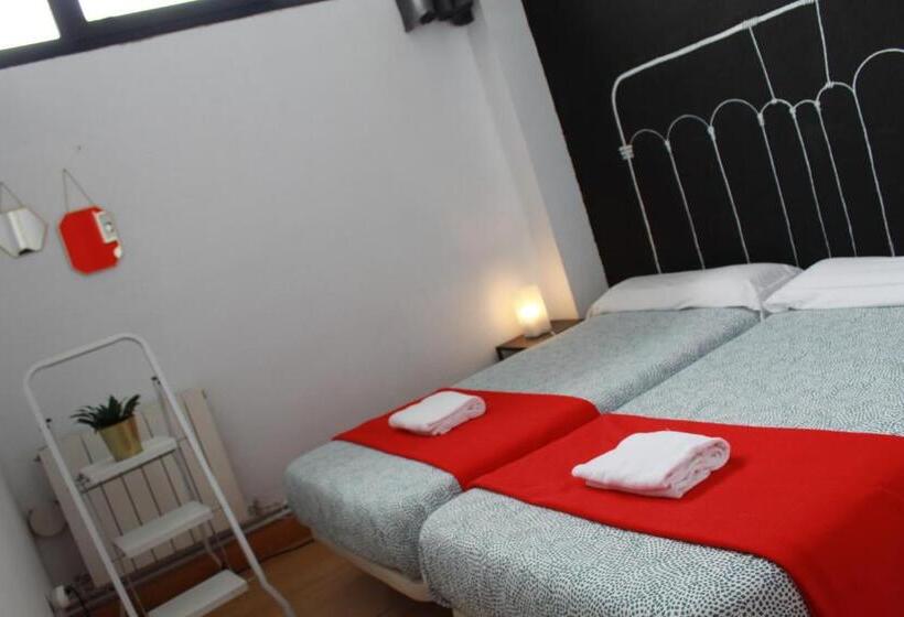 Quarto Estandar Individual Banheiro Compartilhado, Bilbao Akelarre Hostel