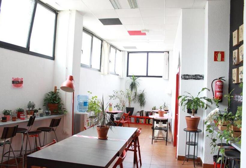 带共用浴室的标准房间, Bilbao Akelarre Hostel