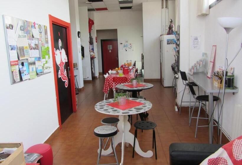 带共用浴室的标准房间, Bilbao Akelarre Hostel