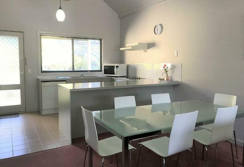 Апартаменты 1 Спальня с Террасой, Edgewater Terraces At Metung