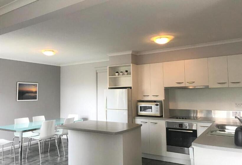 Дом 2 Спальни, Edgewater Terraces At Metung
