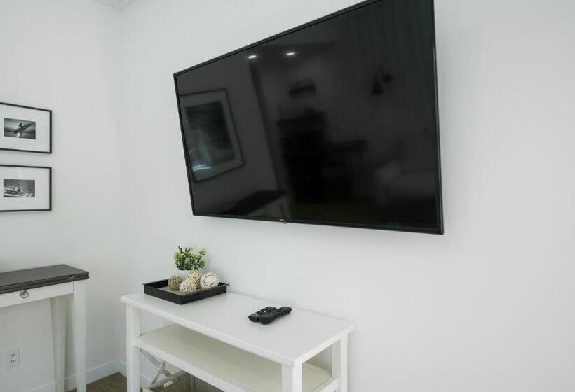 스위트, Casey Key Resorts  Beachfront