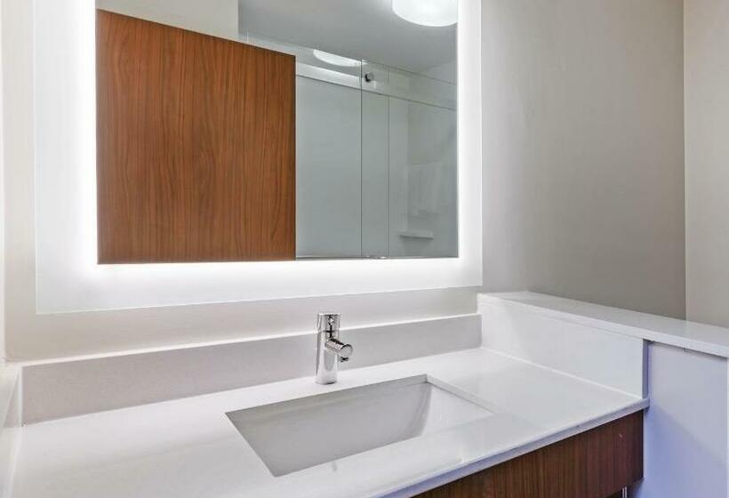 Номер Стандарт, Holiday Inn Express & Suites Tulsa West   Sand Springs, An Ihg