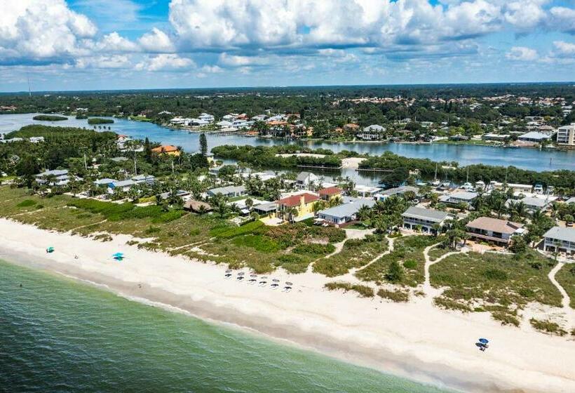 스위트, Casey Key Resorts  Beachfront