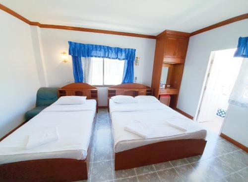 Habitación Triple Estándar, Break Point