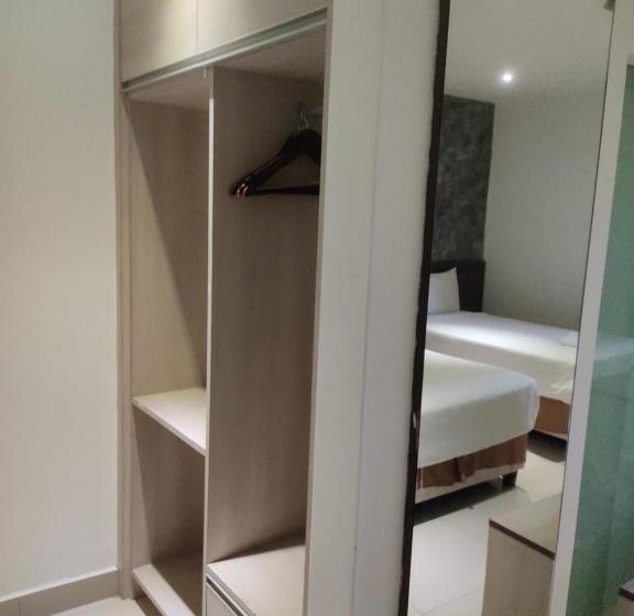 Quarto Familiar, Jin
