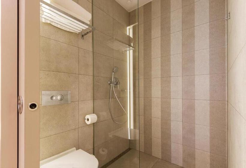 Habitación Estándar, Well And Come Barcelona