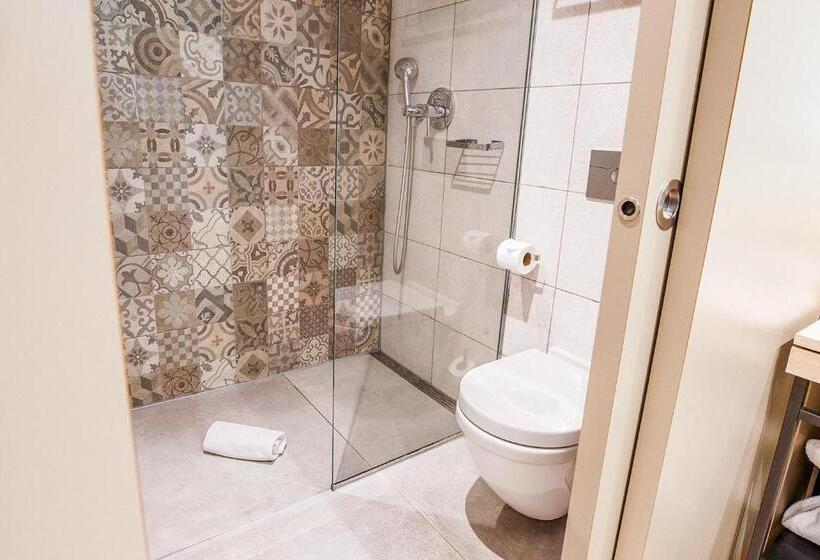 Habitación Deluxe, Well And Come Barcelona