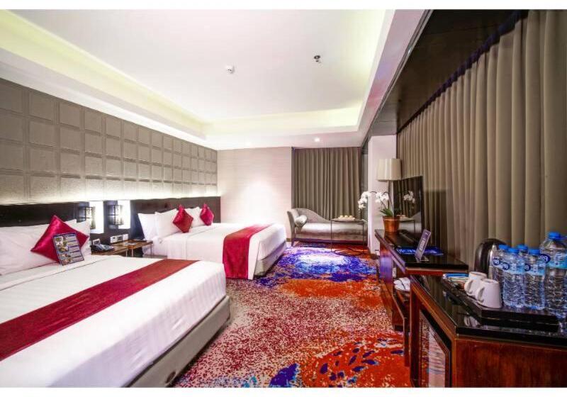 Family Suite, Aston Pasteur