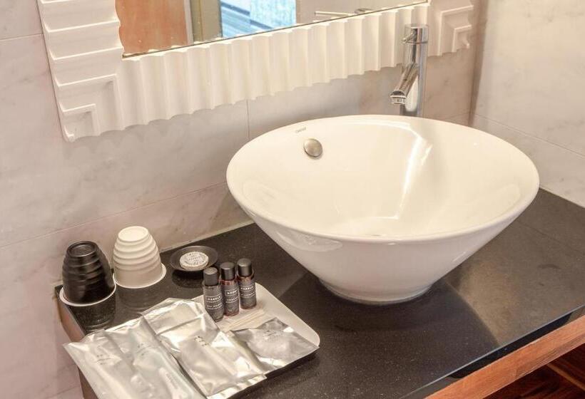 اتاق لوکس با چشم‌انداز دریا, 觀海樓海景大飯店 Hotel Cloud Riverside