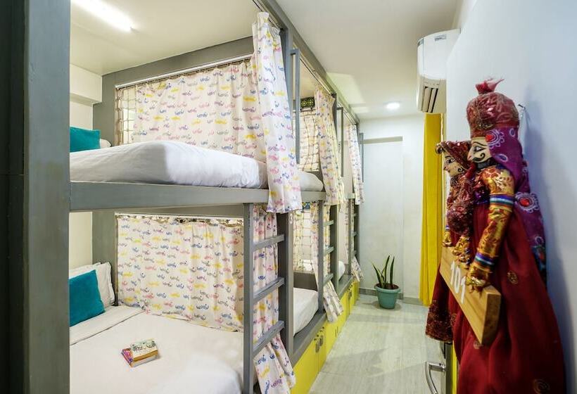 수피리어 공동객실 침대, Moustache Hostel Jaipur