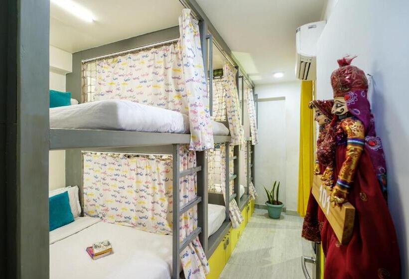 수피리어 공동객실 침대, Moustache Hostel Jaipur