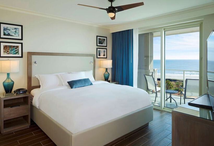Люкс Адаптированный для Инвалидов, Hilton Grand Vacations Club Ocean Oak Resort Hilton Head