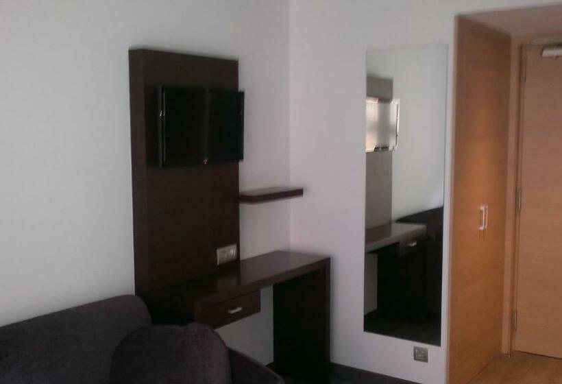 Номер Стандарт Трехместный, 9 Sant Antoni