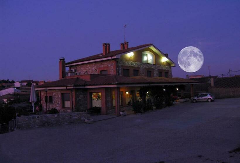 标准间, La Becera