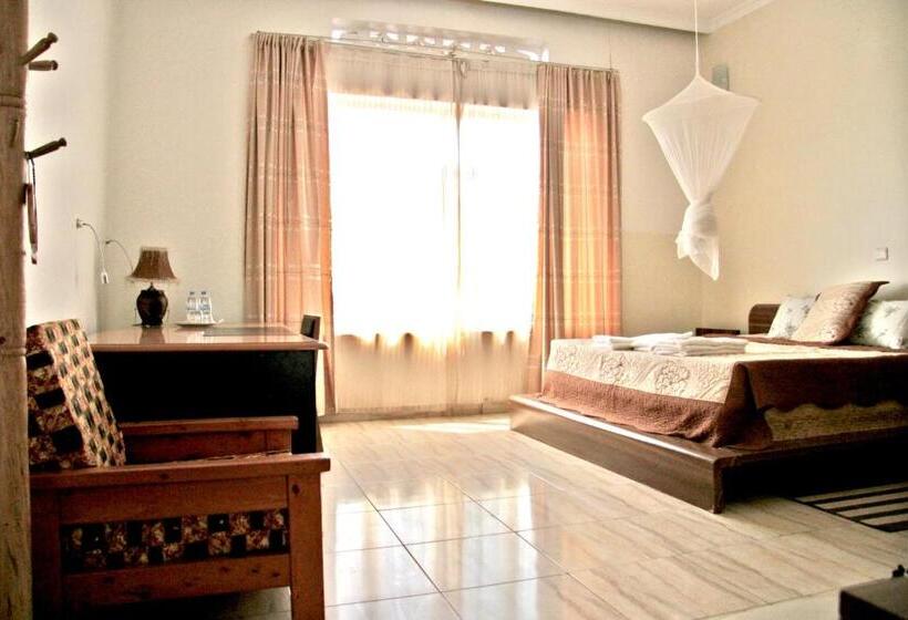 Deluxe Suite King Bed, Yambi Guest House