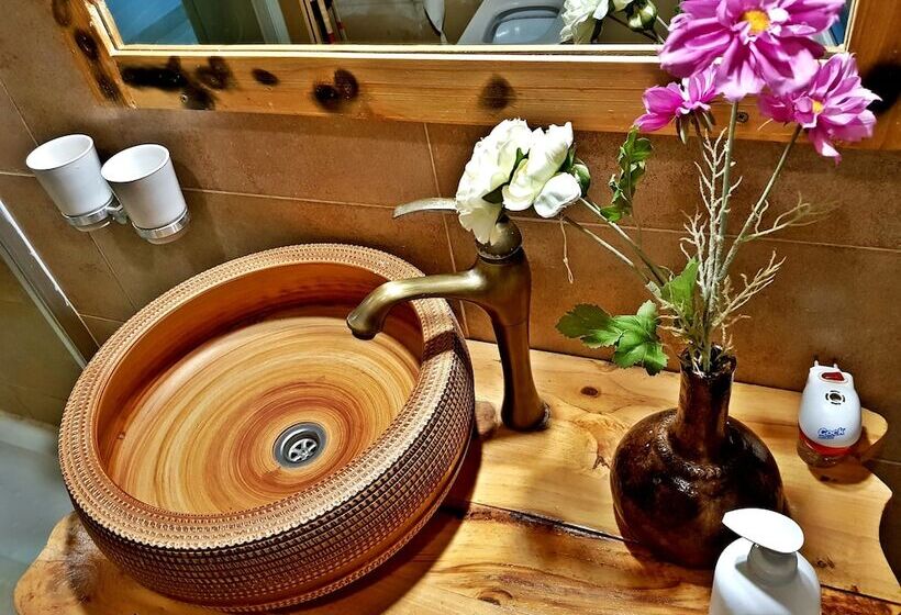 اتاق استاندارد, Yambi Guest House