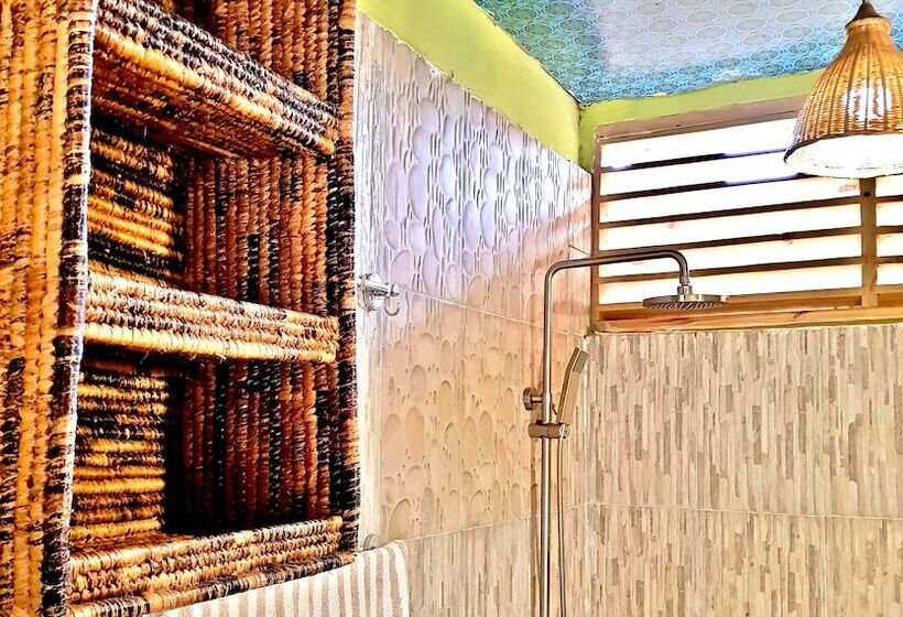 اتاق استاندارد, Yambi Guest House
