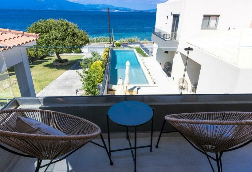 Люкс Вид на Море, Theros Suites