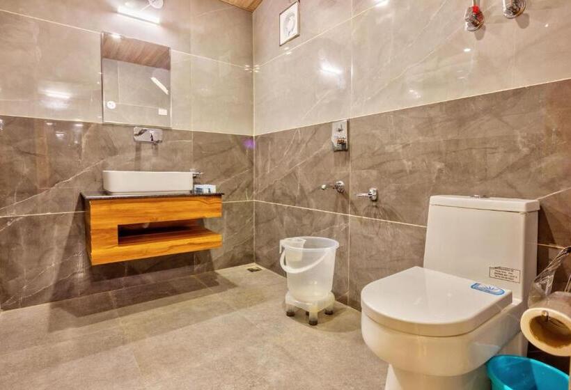 패밀리 방갈로, The Shivalaya Retreat   A River Side Resort