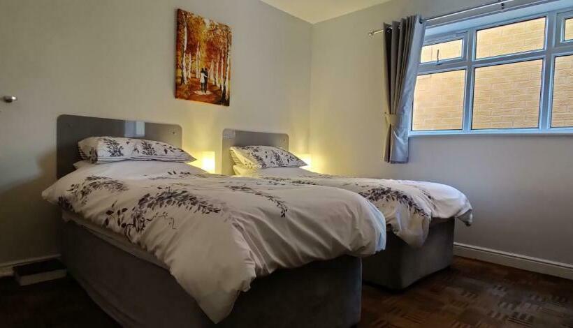 Номер Стандарт, Aaron Lodge Guest House