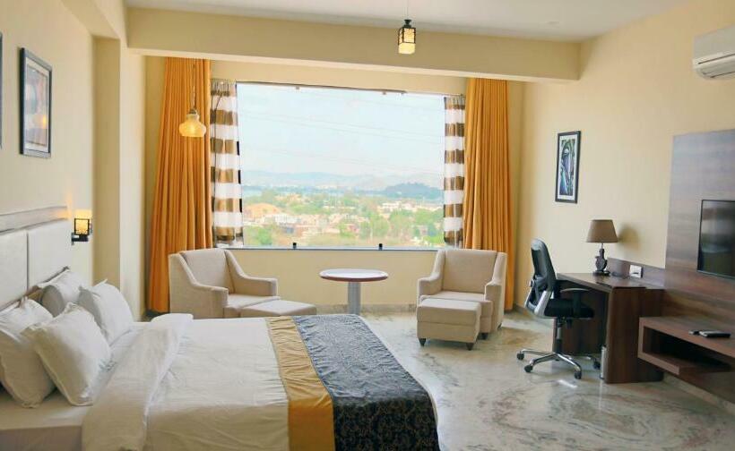 Quarto Superior, Regenta Central Mewargarh, Near Biological Park