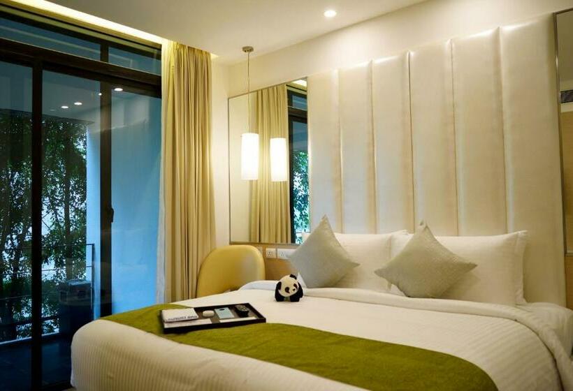 高级客房, Sarovar Portico Outer Ring Road