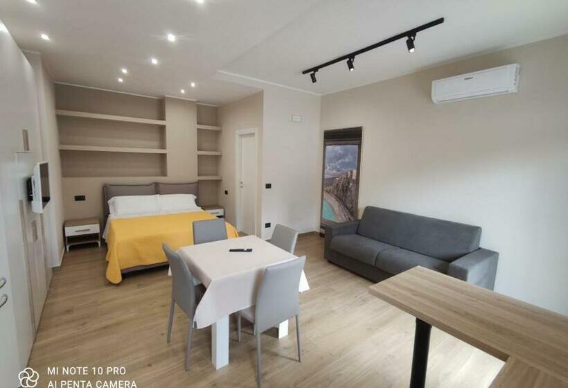 Студио Стандарт с Террасой, Giorgia House
