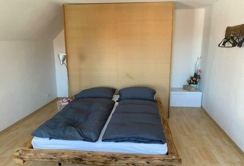 Семейный Номер, Room In Apartment   Schlummern Wie Dornroschenrapunzel Im Schlosschen