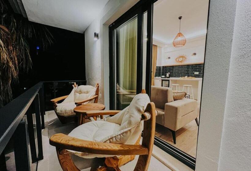 Люкс с Балконом, Marla Suite Otel