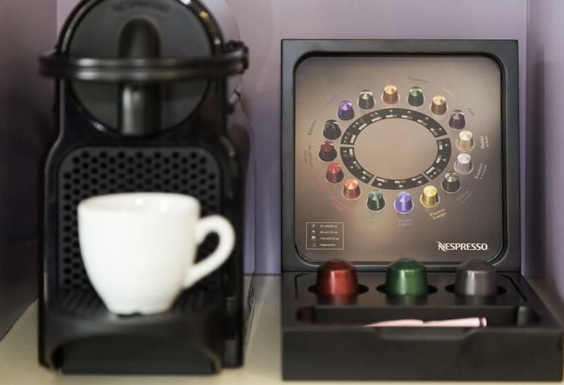 Номер Deluxe, Novotel Jeddah Tahlia