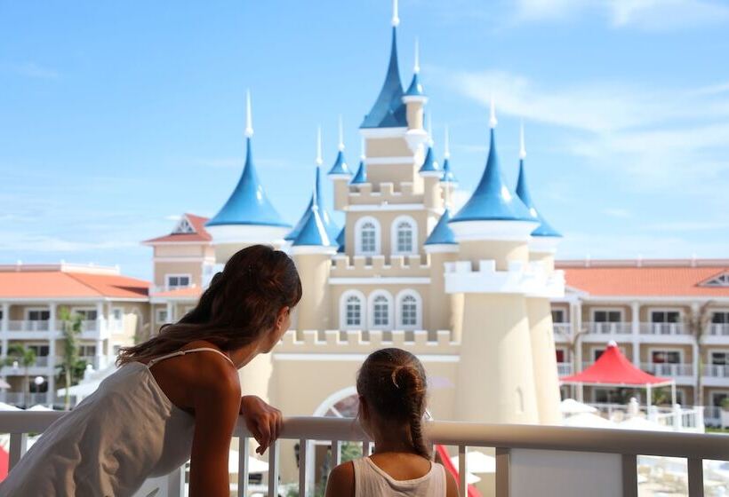 Manzaralı Lüks Junior Süit, Bahia Principe Fantasia Punta Cana - All Inclusive