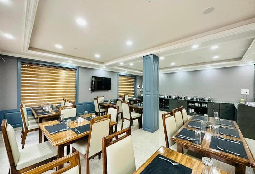 Номер Superior, Royal Plaza