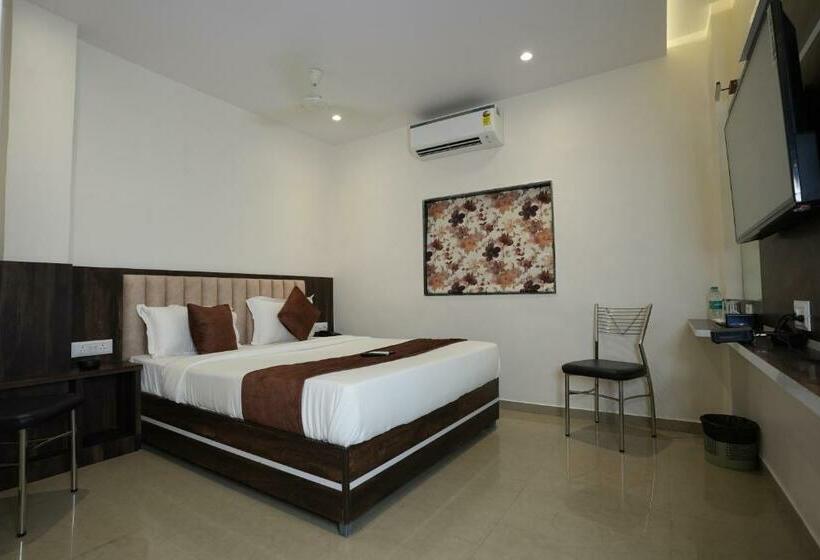 Номер Deluxe, Megh Inn