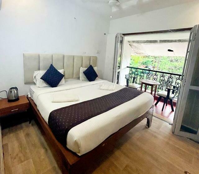 수피리어 트리플 룸, Goa Divine Candolim