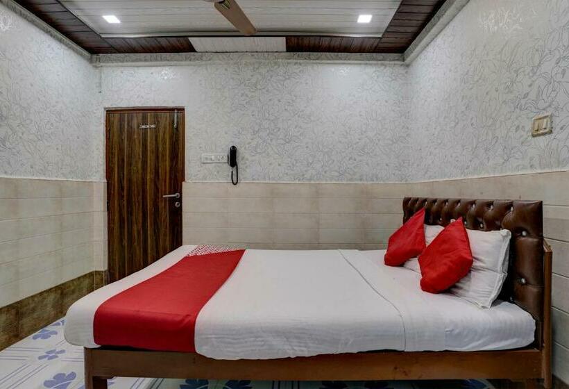 Трехместный Номер Классика, Sapna Residency