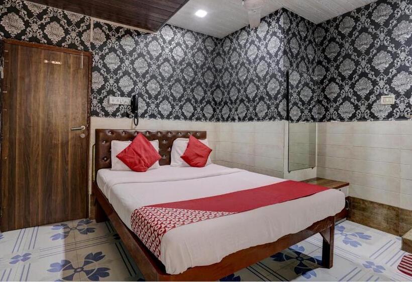 Трехместный Номер Классика, Sapna Residency